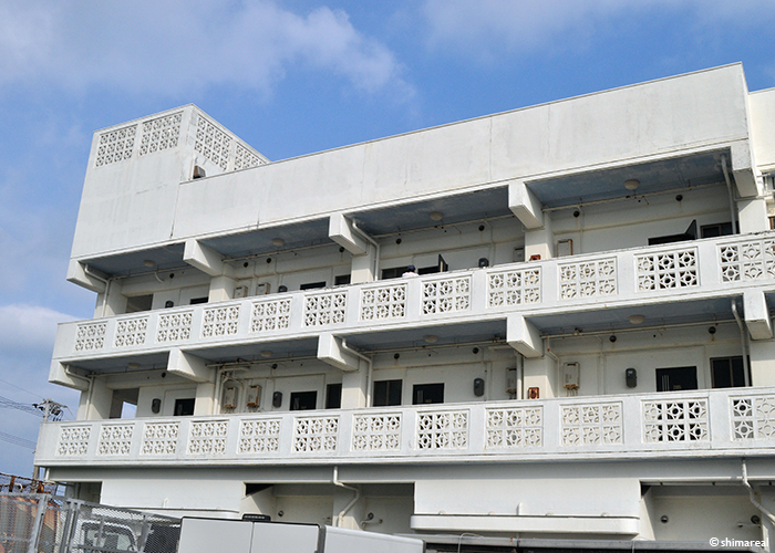 沖縄の花ブロックとは 歴史や購入方法を詳しく紹介します